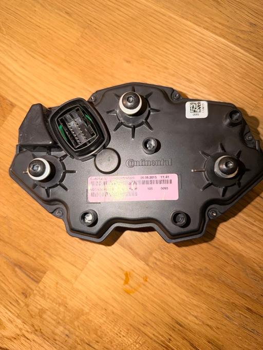 Vehicles South Kensington South West London - Photos for Genuine Yamaha YZF R125/MT-125 non ABS CLOCKS