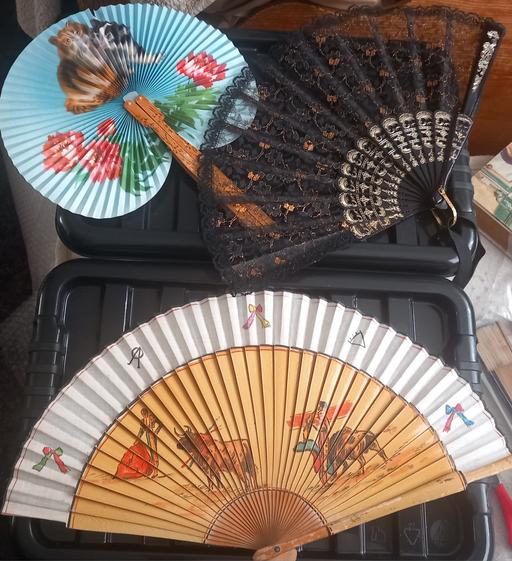 Buy & Sell Thatto Heath Saint Helens - Photos for antique vintage ladies hand fans