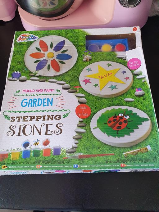 courses Upper Gornal Dudley - Photos for mould & paint garden stepping stones set NEW