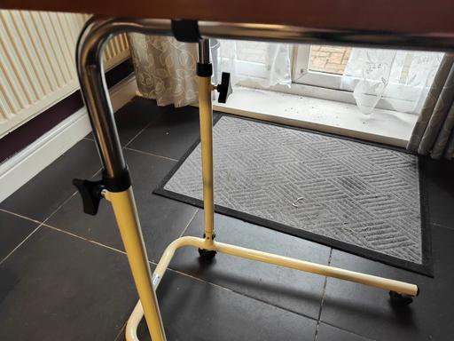 Buy & Sell Netherton Dudley - Photos for table ajustable