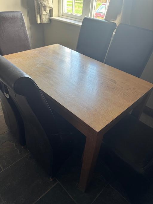 Buy & Sell Speen Buckinghamshire - Photos for Oak table and chairs