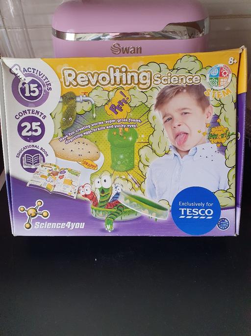 Buy & Sell Lower Gornal Dudley - Photos for revolting science set NEW