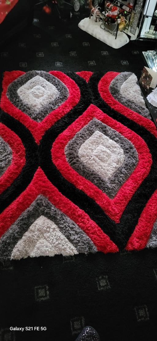 Buy & Sell Bloxwich Walsall - Photos for RUG AS NEW