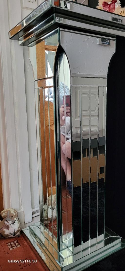 Buy & Sell Pelsall Walsall - Photos for GLASS PILLIAR,S X2 45 INCHES TALL