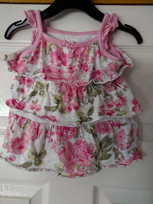 Buy & Sell Woodthorpe Charnwood - Photos for Baby girls floral ruffle top size 3-6 months