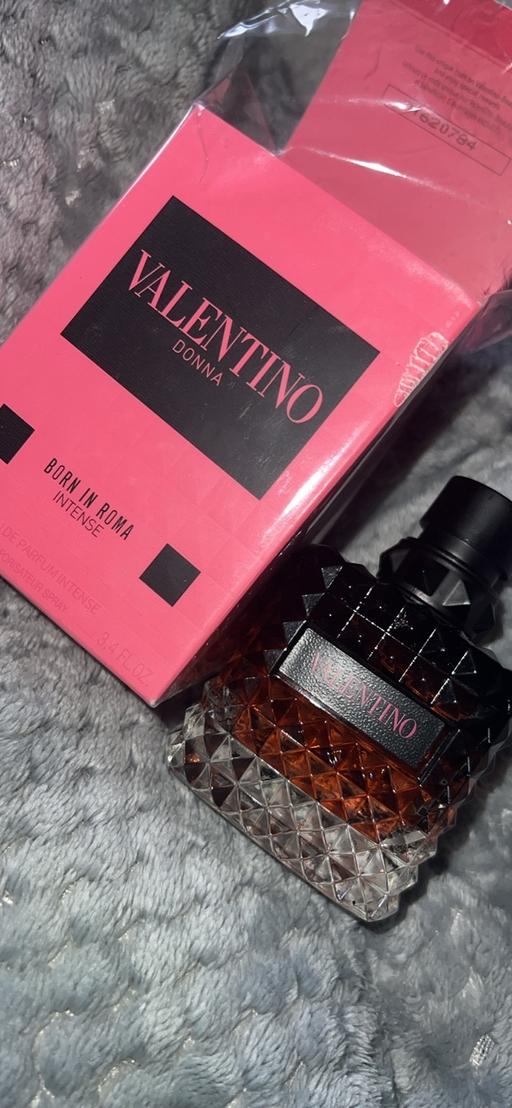 Buy & Sell Badgers Dene Thurrock - Essex - Photos for Women’s Valentino Perfume