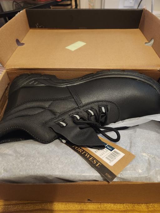 Buy & Sell Northwood Hillingdon - Photos for work boots