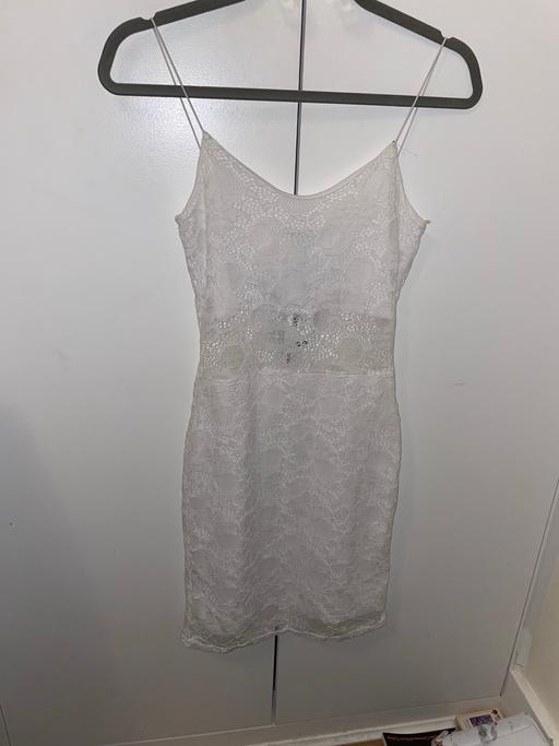 Buy & Sell Colliers Wood South West London - Photos for White lace dress. Size 10