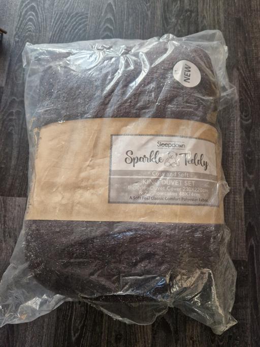 Buy & Sell Scholes Rotherham - Photos for New K size duvet set, fury grey sparkly