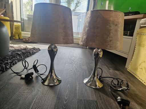 Buy & Sell Scholes Rotherham - Photos for A pair of table lamps, silver base