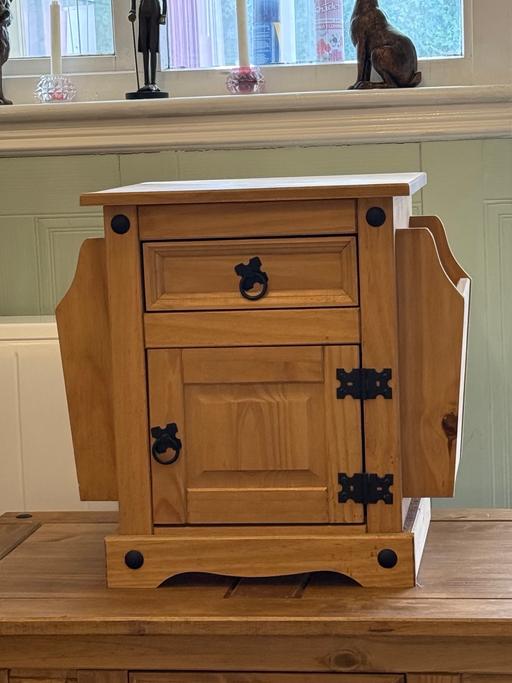 Buy & Sell Bilston Wolverhampton - Photos for Magazine table