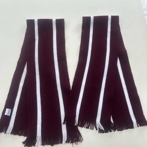 Buy & Sell Navestockside Brentwood - Photos for Two scarves.. comes with a pair of gloves