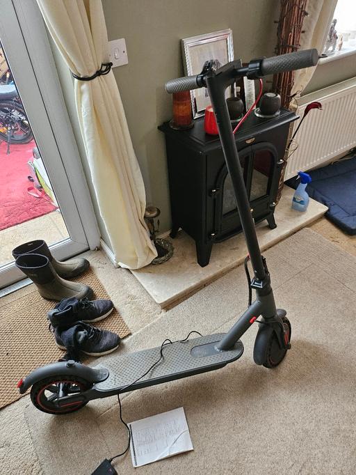 Buy & Sell Robin Hood Leeds - Photos for 2 wheeled electric scooter