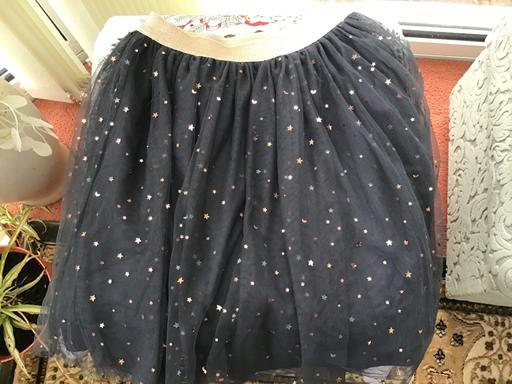 Buy & Sell Essington Wolverhampton - Photos for Sparkly skirt age 7