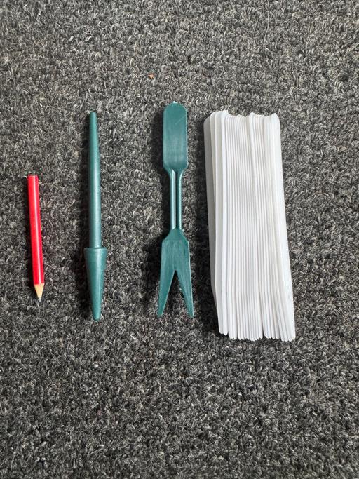 Buy & Sell Blackpool Lancashire - Photos for Widger, Dibber, Pencil & Plant Labels