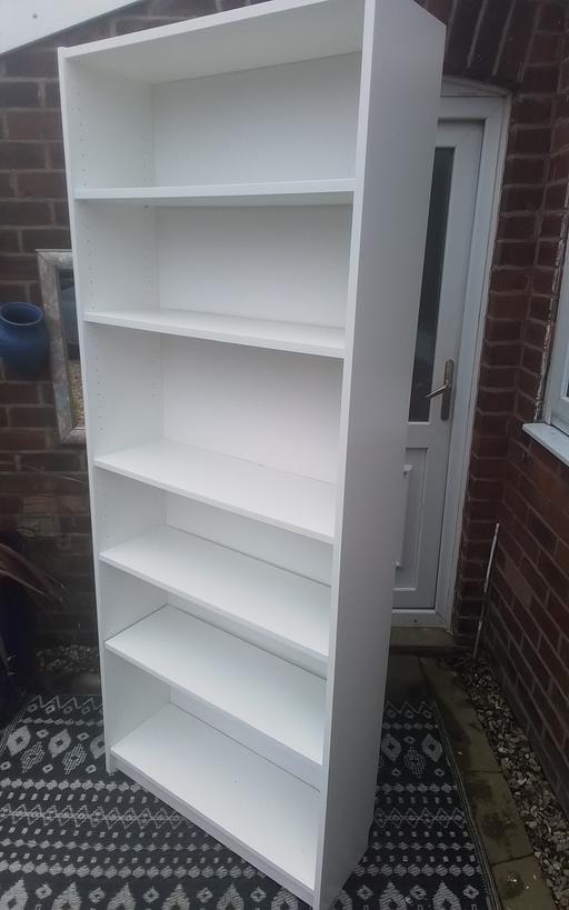 Buy & Sell Swinley Wigan - Photos for TALL BOOKCASE