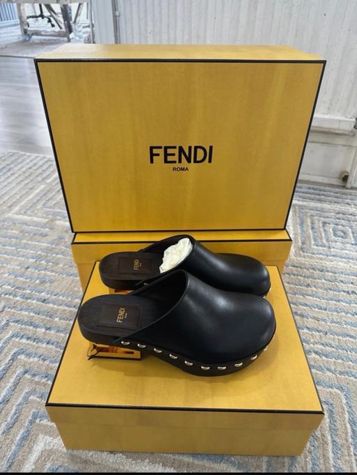 Buy & Sell Edgware Barnet - Photos for Fendi Calf Leather