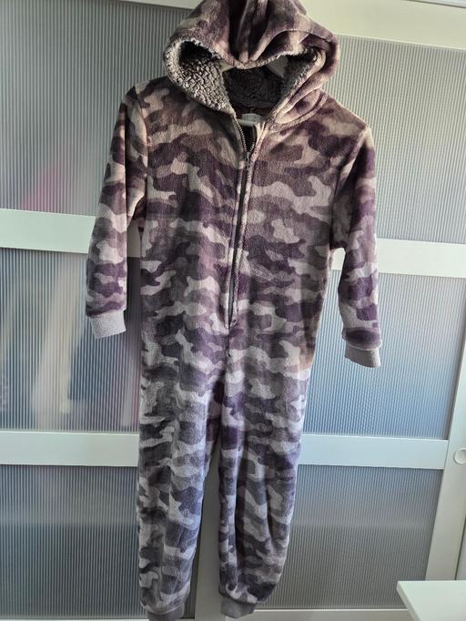 Buy & Sell Weston Point Halton - Photos for Age 7-8 JEFF&CO onesie