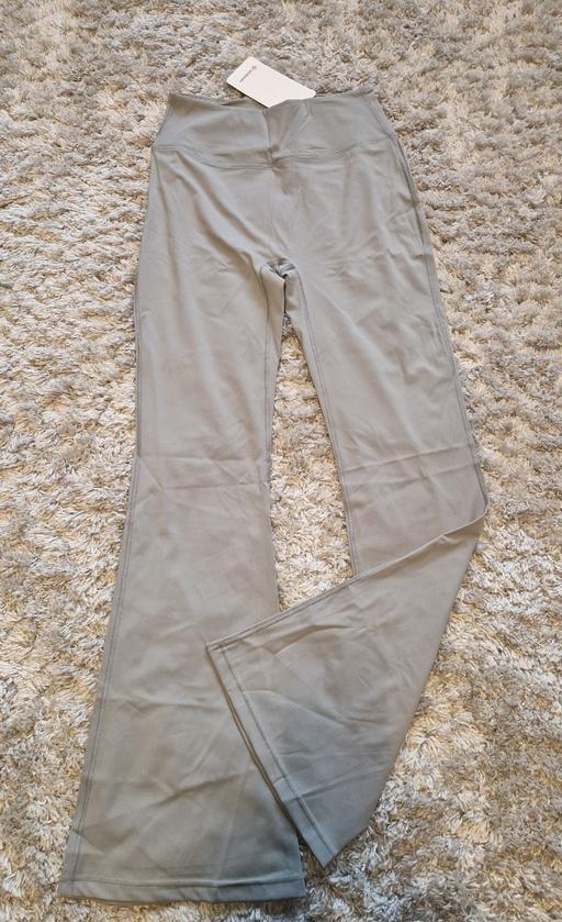 Buy & Sell Wymington Bedford - Photos for Grey Lululemon Groove Nulu Flared Trousers