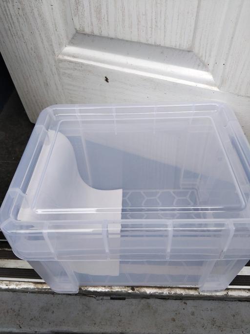 Buy & Sell Bushbury Wolverhampton - Photos for 3litre plastic usefull box with lid