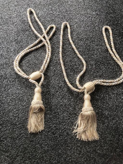 Buy & Sell Longley Sheffield - Photos for Tie backs x2