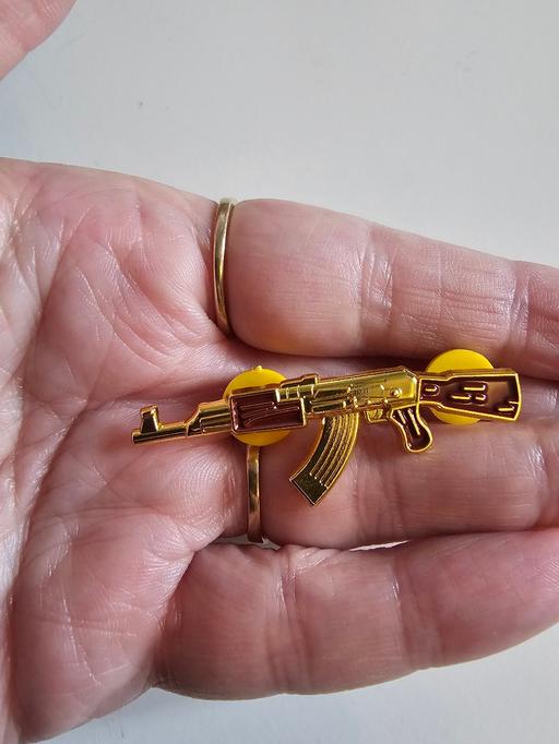 Buy & Sell Pilsley North East Derbyshire - Photos for ak 47 pin /brooch