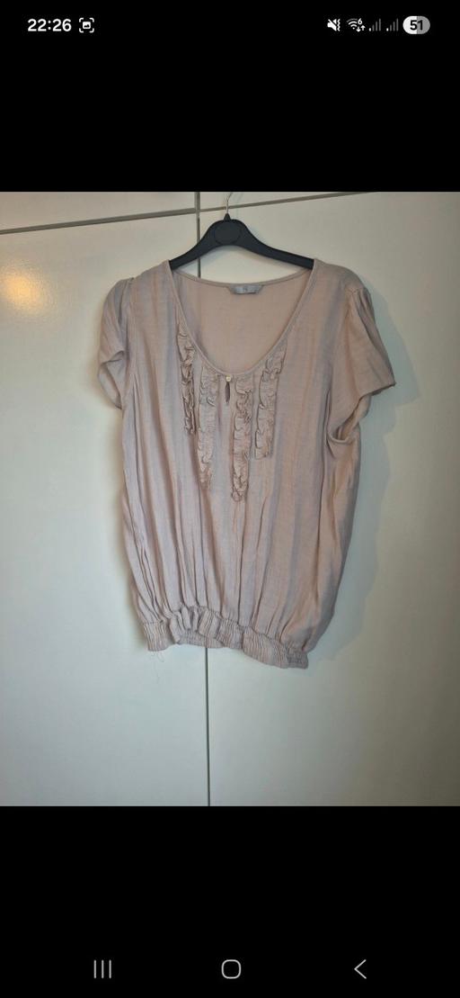 Buy & Sell Plympton Plymouth - Photos for womens patterned top