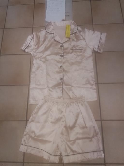 Buy & Sell Aldridge Walsall - Photos for BRAND NEW WITH TAG SHEIN SILKY GIRLS PJS