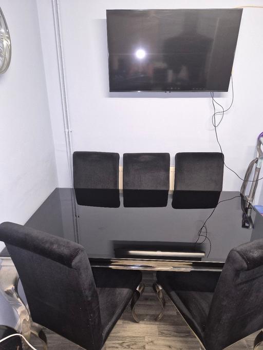 Buy & Sell Cradley Heath Sandwell - Photos for Table and Chairs