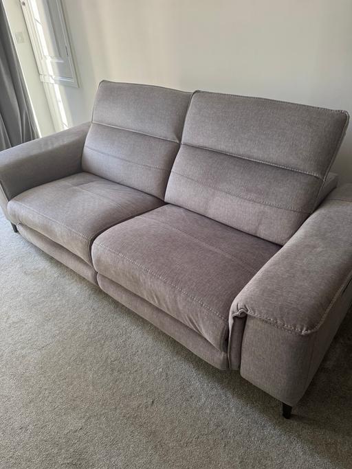 Buy & Sell Foxholes Business Park East Hertfordshire - Photos for One year old Dfs 3 seater grey sofa