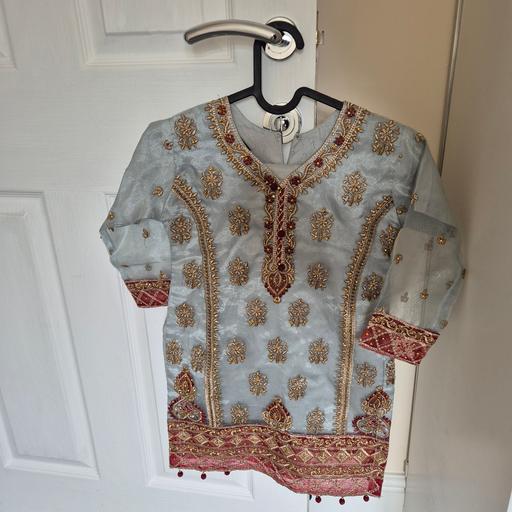 Buy & Sell Bloxwich Walsall - Photos for Childrens Salwar Kameez - Size 24 (1)