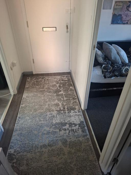 Buy & Sell Stevenage Town Centre Stevenage - Photos for grey msrble runner rug