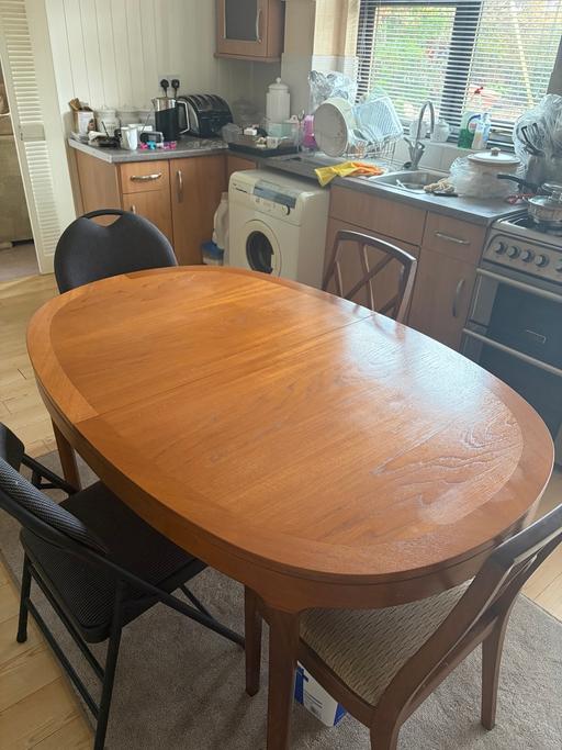 Buy & Sell Stechford Birmingham - Photos for Oak dining table strong