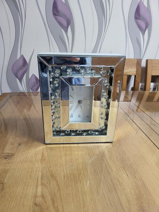 Buy & Sell Healey Rochdale - Photos for Leonardo. Mirrored table clock featuring a cr
