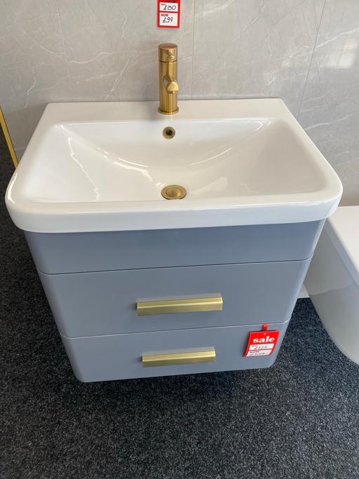 Buy & Sell Blakenhall Wolverhampton - Photos for 600 mm wide waterproof wall hung vanity unit