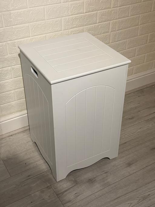 Buy & Sell Ladywood Birmingham - Photos for 5x White Wooden Laundry Storage Chest