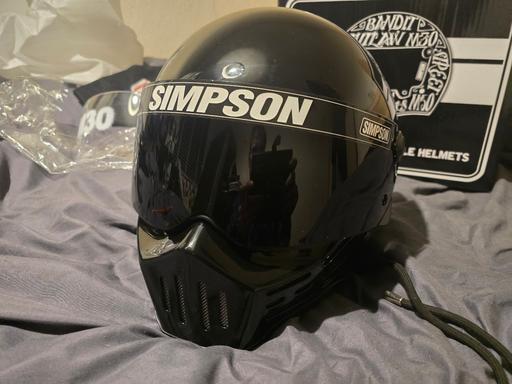 Vehicles Frimley Green Surrey Heath - Photos for Simpson Bandit M30 Helmet