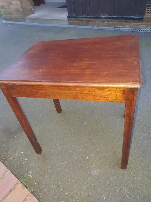 Buy & Sell Gornal Wood Dudley - Photos for 2ft x 1.5ft x 2ft Tall , Wooden Side Table.