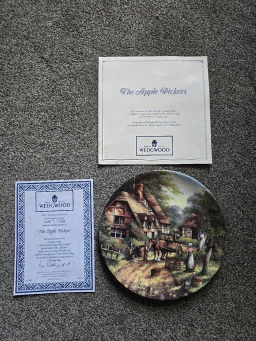Buy & Sell Oldbury Sandwell - Photos for 4 Limited Edition Wedgewood plates