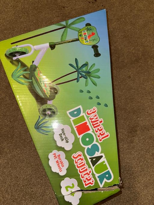 Buy & Sell Beckton East London - Photos for 3 Wheel Dino Scooter brand new (box ripped)