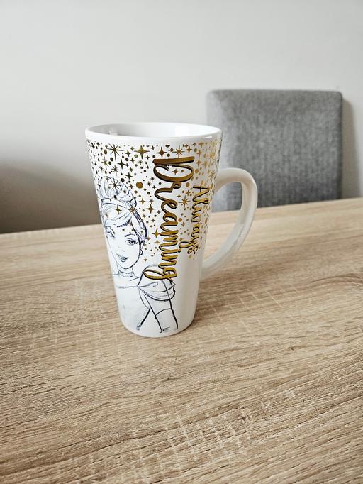 Buy & Sell Newton Doncaster - Photos for Tall Disney mug..NEW