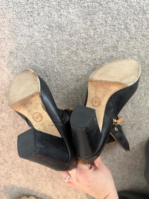 Buy & Sell Wembley Brent - Photos for Boots