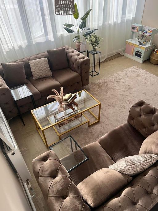 Buy & Sell Brentford Hounslow - Photos for Chesterfield Sofa Brown (2 seater + 3 seater)