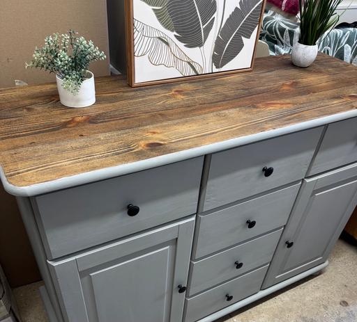 Buy & Sell Hoobrook Wyre Forest - Photos for Shabby chic rustic pine sideboard