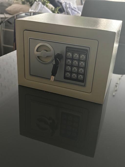 Buy & Sell Ladywood Birmingham - Photos for Compact Electronic Safe Box