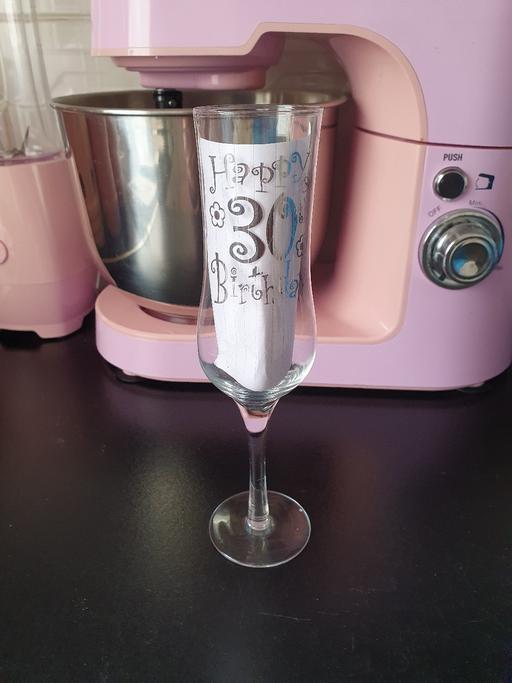 Buy & Sell Upper Gornal Dudley - Photos for champagne glass 30th birthday