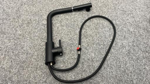 Buy & Sell Yardley Birmingham - Photos for Matte Black Pull-Out Kitchen Faucet