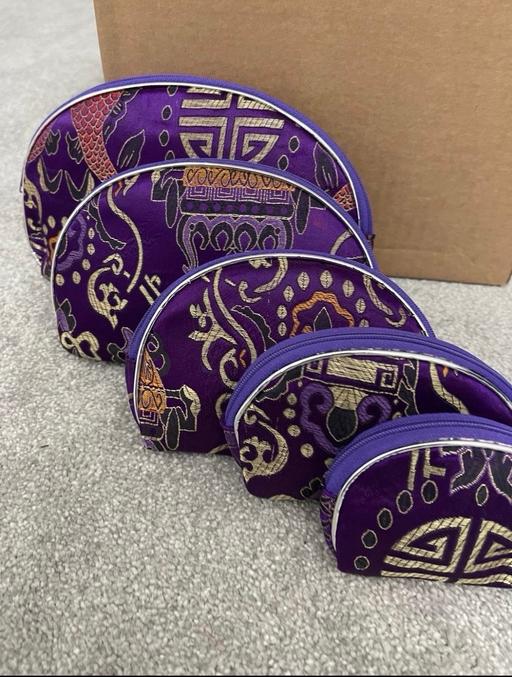 Buy & Sell Oldbury Sandwell - Photos for Make up bag set