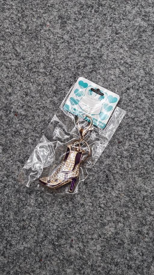 Buy & Sell Yardley Birmingham - Photos for Sparkling Rhinestone High Heel Boot Keychain