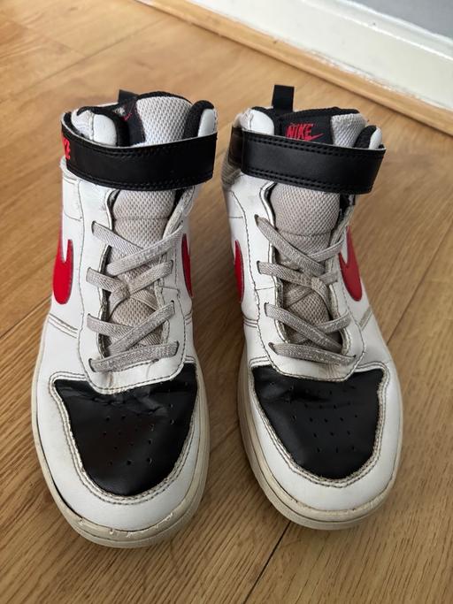 Buy & Sell Premier Business Park Walsall - Photos for Boys Nike trainers size 1.5